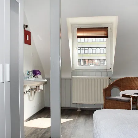 Klenkes Am Bahnhof Hotel 3*