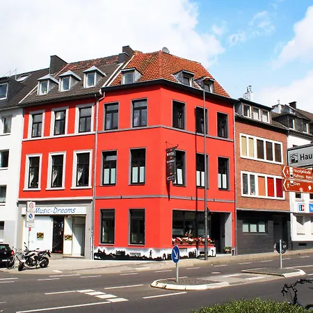 Hotel Klenkes Am Bahnhof 3*