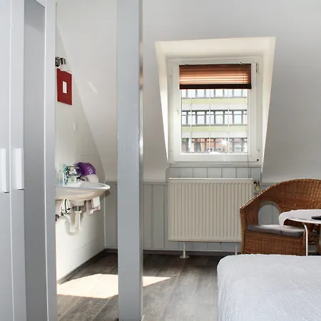 Klenkes Am Bahnhof Hotel 3*