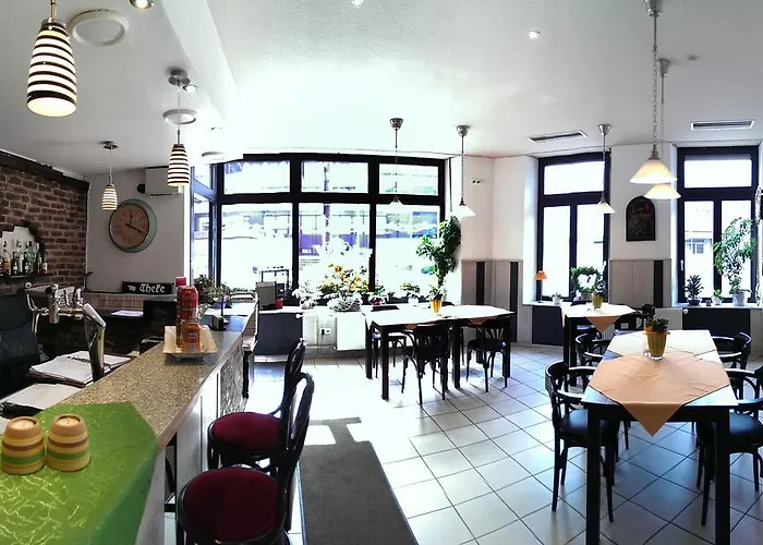 Hotel Klenkes Am Bahnhof 3*